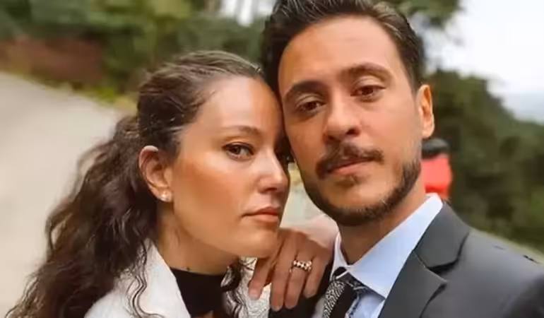 Pelin Akil’den Boşanan Anıl Altan’dan Şok Paylaşım: Önce Paylaştı Sonra Sildi