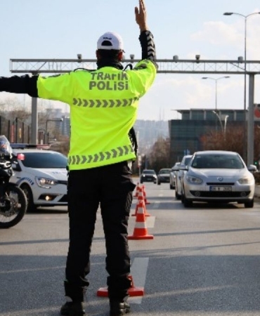 Trafik polisi _20260213_051440_0000