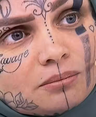 _Yüzündeki Dövmeler didem arslan